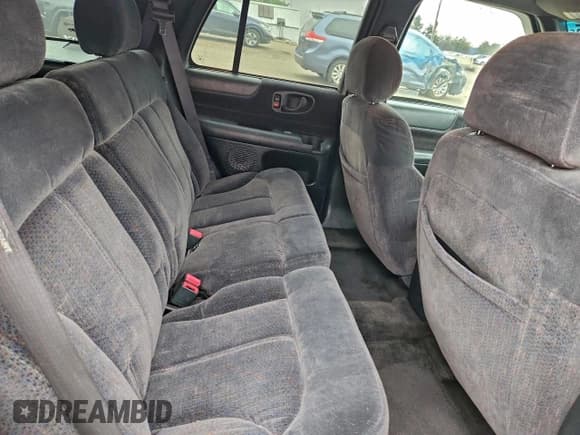✅ 2000 Chevrolet Blazer LT • VIN: 1GNDT13WXY2191514 • Lot: 93420615. Listed on Copart with 170,197 mi. Free auction sales archive from the USA and detailed vehicle history report at DreamBid. Image 11.