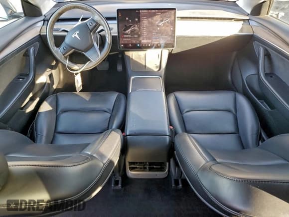 ✅ 2022 Tesla Model 3 • VIN: 5YJ3E1EAXNF304449 • Lot: 94233905. Wystawiony na Copart z przebiegiem 140 837 mil. Bezpłatny archiwum sprzedaży aukcyjnych z USA i szczegółowy raport historii pojazdu na DreamBid. Zdjęcie 8.