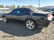 ✅ 2010 Dodge Challenger R/T Classic • VIN: 2B3CJ5DT7AH280929 • Lot: 80299314. Wystawiony na Copart z przebiegiem 128 626 mil. Bezpłatny archiwum sprzedaży aukcyjnych z USA i szczegółowy raport historii pojazdu na DreamBid. Zdjęcie 2.