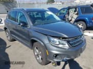 ✅ 2017 Volkswagen Tiguan Sport • VIN: WVGTV7AX2HK029255 • Lot: 43156210. Listed on IAAI with 86,004 mi. Free auction sales archive from the USA and detailed vehicle history report at DreamBid. Image 1.