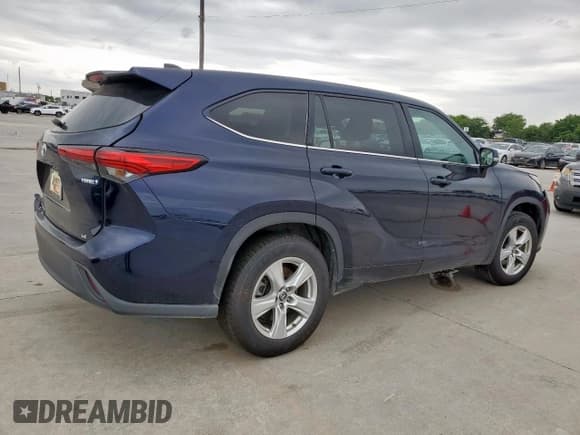✅ 2022 Toyota Highlander Hybrid LE • VIN: 5TDZARAH9NS516276 • Lot: 63685605. Listed on Copart with 84,719 mi. Free auction sales archive from the USA and detailed vehicle history report at DreamBid. Image 3.