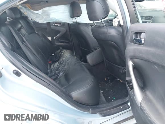 ✅ 2011 Lexus IS 250 • VIN: JTHCF5C21B5046401 • Lot: 42546457. Listed on IAAI with 144,679 mi. Free auction sales archive from the USA and detailed vehicle history report at DreamBid. Image 8.