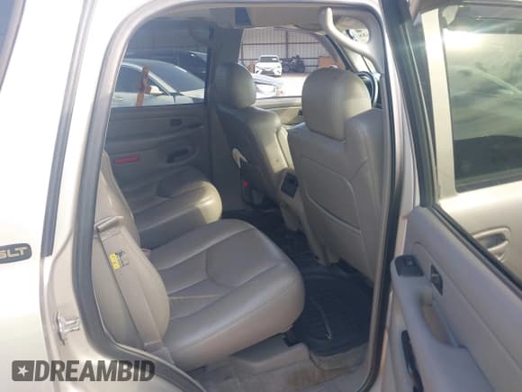 ✅ 2004 GMC Yukon SLT • VIN: 1GKEC13Z84R267227 • Lot: 42968688. Listed on IAAI with 187,916 mi. Free auction sales archive from the USA and detailed vehicle history report at DreamBid. Image 8.