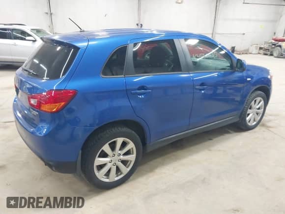 2015 Mitsubishi Outlander ES с VIN 4A4AR3AU9FE017199, выставлен на аукционе IAAI как лот 43566035 с пробегом 186 405 миль миль и . История ставок и продаж доступна на DreamBid. Изображение 4.