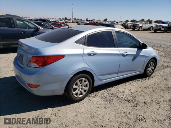 ✅ 2013 Hyundai Accent GLS • VIN: KMHCT4AE2DU541096 • Лот: 74633624. Опубликован ранее на Copart с пробегом 104 302 миль. Бесплатный доступ к архиву аукционных продаж из США и подробный отчёт об истории автомобиля на DreamBid. Изображение 3.