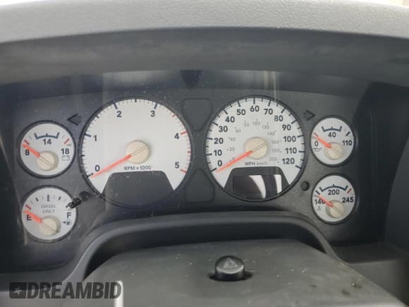 ✅ 2006 Dodge 2500 ST • VIN: 3D7KR26C76G180602 • Лот: 63698094. Опубликован ранее на Copart с пробегом Не указан. Бесплатный доступ к архиву аукционных продаж из США и подробный отчёт об истории автомобиля на DreamBid. Изображение 9.