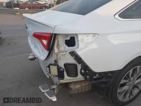 2017 Hyundai Sonata Sport с VIN 5NPE34AB9HH460325, выставлен на аукционе IAAI как лот 41999870 с пробегом 24 275 миль миль и . История ставок и продаж доступна на DreamBid. Изображение 18.