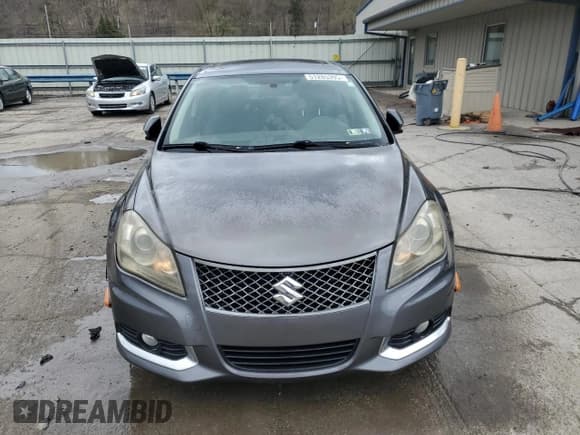 ✅ 2012 Suzuki Kizashi GTS Sport • VIN: JS2RE9A64C6100156 • Lot: 51285395. Listed on Copart with 151,702 mi. Free auction sales archive from the USA and detailed vehicle history report at DreamBid. Image 5.