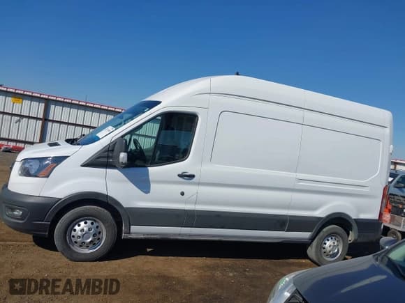 ✅ 2023 Ford Transit Cargo • VIN: 1FTBR2X83PKA35071 • Лот: 43253180. Опубликован ранее на IAAI с пробегом 92 935 миль. Бесплатный доступ к архиву аукционных продаж из США и подробный отчёт об истории автомобиля на DreamBid. Изображение 14.
