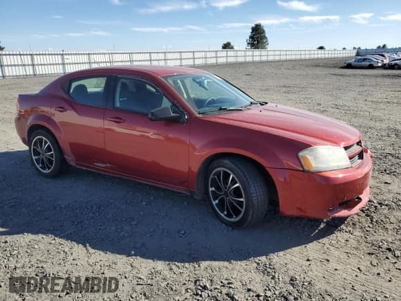 ✅ 2010 Dodge Avenger SXT • VIN: 1B3CC4FB2AN117329 • Лот: 73482104. Опубликован ранее на Copart с пробегом 167 432 миль. Бесплатный доступ к архиву аукционных продаж из США и подробный отчёт об истории автомобиля на DreamBid. Изображение 4.