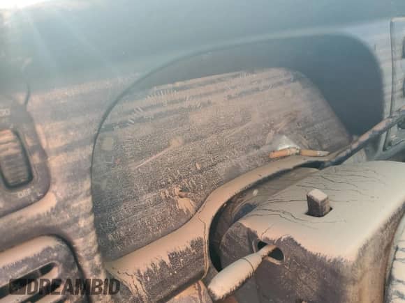 2001 Dodge 1500 with VIN 3B7HC13YX1G770320, listed as a Copart auction lot 75390084 with Not provided miles and Salvage title. Bid and sale history available at DreamBid. Image 9.