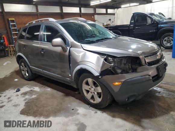 ✅ 2012 Chevrolet Captiva Sport LS • VIN: 3GNAL2EK8CS633027 • Lot: 82594105. Wystawiony na Copart z przebiegiem 148 828 mil. Bezpłatny archiwum sprzedaży aukcyjnych z USA i szczegółowy raport historii pojazdu na DreamBid. Zdjęcie 4.