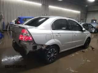 2008 Chevrolet Aveo LS z VIN KL1TD56648B050756, wystawiony jako Copart lot #85865394 z przebiegiem 108 033 mil mil oraz Szkoda całkowita • Salvage title. Historia ofert i sprzedaży dostępna na DreamBid. Obrazek 3.