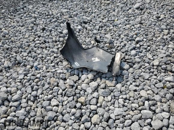 ✅ 2020 Hyundai Santa Fe Limited • VIN: 5NMS5CAA9LH227114 • Lot: 64599194. Wystawiony na Copart z przebiegiem 63 994 mil. Bezpłatny archiwum sprzedaży aukcyjnych z USA i szczegółowy raport historii pojazdu na DreamBid. Zdjęcie 15.