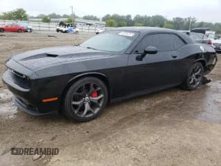 ✅ 2018 Dodge Challenger SXT Plus • VIN: 2C3CDZAG4JH234435 • Lot: 62695573. Wystawiony na Copart z przebiegiem 65 419 mil. Bezpłatny archiwum sprzedaży aukcyjnych z USA i szczegółowy raport historii pojazdu na DreamBid. Zdjęcie 1.