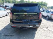 ✅ 2021 Chevrolet Suburban LT • VIN: 1GNSKCKDXMR137654 • Lot: 42766378. Wystawiony na IAAI z przebiegiem 201 403 mil. Bezpłatny archiwum sprzedaży aukcyjnych z USA i szczegółowy raport historii pojazdu na DreamBid. Zdjęcie 16.