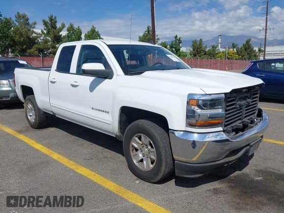 ✅ 2019 Chevrolet Silverado 1500 LT • VIN: 2GCRCPEC8K1118959 • Lot: 43300988. Wystawiony na IAAI z przebiegiem 141 898 mil. Bezpłatny archiwum sprzedaży aukcyjnych z USA i szczegółowy raport historii pojazdu na DreamBid. Zdjęcie 1.