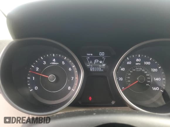 ✅ 2015 Hyundai Elantra SE • VIN: 5NPDH4AEXFH552578 • Lot: 84165045. Listed on Copart with 69,333 mi. Free auction sales archive from the USA and detailed vehicle history report at DreamBid. Image 9.