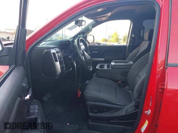 ✅ 2018 Chevrolet Silverado 1500 LT • VIN: 3GCUKREC4JG611312 • Лот: 43121610. Опубликован ранее на IAAI с пробегом 32 147 миль. Бесплатный доступ к архиву аукционных продаж из США и подробный отчёт об истории автомобиля на DreamBid. Изображение 5.