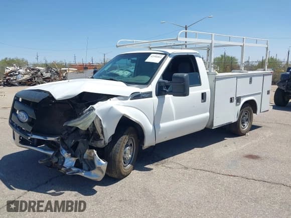 ✅ 2012 Ford F-250 XL • VIN: 1FDBF2A60CEC68510 • Lot: 42396003. Listed on IAAI with 185,303 mi. Free auction sales archive from the USA and detailed vehicle history report at DreamBid. Image 2.