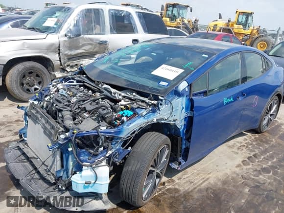 ✅ 2024 Toyota Prius LE • VIN: JTDACAAU8R3019555 • Lot: 42160410. Wystawiony na IAAI z przebiegiem 15 529 mil. Bezpłatny archiwum sprzedaży aukcyjnych z USA i szczegółowy raport historii pojazdu na DreamBid. Zdjęcie 2.