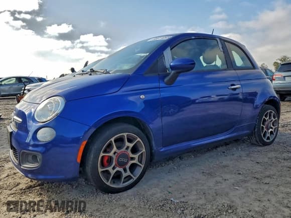 ✅ 2012 FIAT 500 Sport • VIN: 3C3CFFBR6CT332160 • Lot: 95911095. Wystawiony na Copart z przebiegiem 138 599 mil. Bezpłatny archiwum sprzedaży aukcyjnych z USA i szczegółowy raport historii pojazdu na DreamBid. Zdjęcie 1.