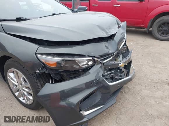 2017 Chevrolet Malibu LT z VIN 1G1ZE5ST2HF222747, wystawiony jako IAAI lot #43447756 z przebiegiem 86 352 mil mil oraz . Historia ofert i sprzedaży dostępna na DreamBid. Obrazek 18.