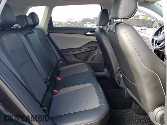 ✅ 2022 Volkswagen Taos SE • VIN: 3VVRX7B22NM030679 • Lot: 91279325. Listed on Copart with 58,421 mi. Free auction sales archive from the USA and detailed vehicle history report at DreamBid. Image 10.