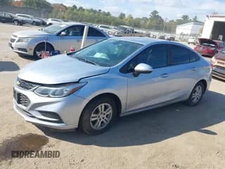 ✅ 2017 Chevrolet Cruze LS • VIN: 1G1BC5SMXH7143160 • Lot: 43407230. Listed on IAAI with 197,700 mi. Free auction sales archive from the USA and detailed vehicle history report at DreamBid. Image 2.