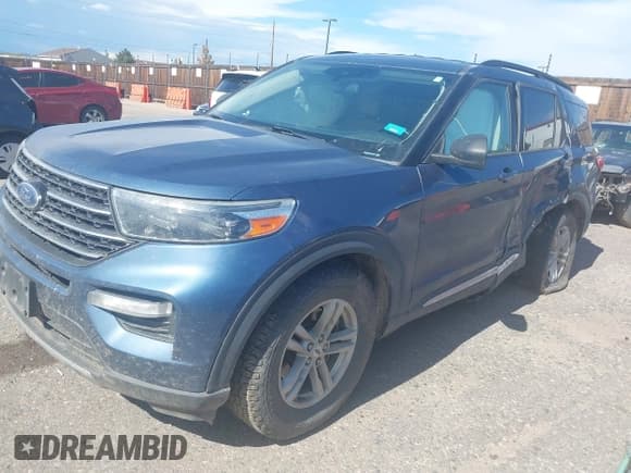 ✅ 2020 Ford Explorer XLT • VIN: 1FMSK8DH3LGA25936 • Lot: 43313486. Wystawiony na IAAI z przebiegiem 149 355 mil. Bezpłatny archiwum sprzedaży aukcyjnych z USA i szczegółowy raport historii pojazdu na DreamBid. Zdjęcie 17.