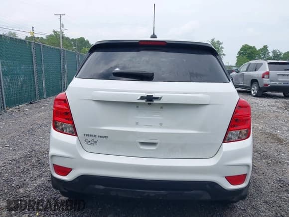 ✅ 2021 Chevrolet Trax LS • VIN: KL7CJNSB5MB326387 • Lot: 42402026. Listed on IAAI with 43,037 mi. Free auction sales archive from the USA and detailed vehicle history report at DreamBid. Image 17.