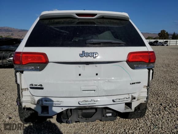 ✅ 2015 Jeep Grand Cherokee Limited • VIN: 1C4RJFBM8FC734481 • Lot: 85257045. Listed on Copart with 185,465 mi. Free auction sales archive from the USA and detailed vehicle history report at DreamBid. Image 6.