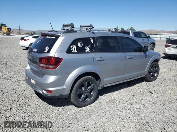 ✅ 2018 Dodge Journey Crossroad • VIN: 3C4PDDGG5JT523709 • Лот: 69033185. Опубликован ранее на Copart с пробегом 110 237 миль. Бесплатный доступ к архиву аукционных продаж из США и подробный отчёт об истории автомобиля на DreamBid. Изображение 3.