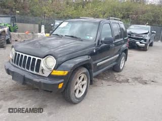 ✅ 2005 Jeep Liberty Limited • VIN: 1J8GL58K05W574717 • Lot: 43687164. Wystawiony na IAAI z przebiegiem 112 427 mil. Bezpłatny archiwum sprzedaży aukcyjnych z USA i szczegółowy raport historii pojazdu na DreamBid. Zdjęcie 2.