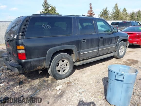 ✅ 2004 Chevrolet Suburban LT • VIN: 1GNFK16Z94J122458 • Лот: 41889018. Опубликован ранее на IAAI с пробегом 180 507 миль. Бесплатный доступ к архиву аукционных продаж из США и подробный отчёт об истории автомобиля на DreamBid. Изображение 4.