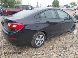 ✅ 2018 Chevrolet Cruze LS • VIN: 1G1BC5SM5J7241101 • Lot: 42307244. Wystawiony na IAAI z przebiegiem 72 586 mil. Bezpłatny archiwum sprzedaży aukcyjnych z USA i szczegółowy raport historii pojazdu na DreamBid. Zdjęcie 4.