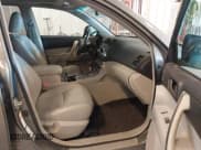 ✅ 2011 Toyota Highlander • VIN: 5TDBK3EH7BS085972 • Lot: 43146196. Listed on IAAI with 256,459 mi. Free auction sales archive from the USA and detailed vehicle history report at DreamBid. Image 5.