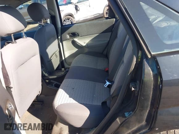 ✅ 2007 Ford Focus S • VIN: 1FAHP34N07W314508 • Lot: 43395002. Listed on IAAI with 164,603 mi. Free auction sales archive from the USA and detailed vehicle history report at DreamBid. Image 8.