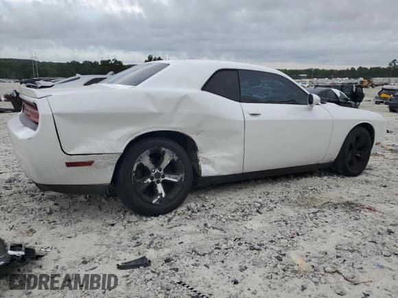 ✅ 2014 Dodge Challenger SXT • VIN: 2C3CDYAG5EH311359 • Lot: 70916784. Wystawiony na Copart z przebiegiem 236 076 mil. Bezpłatny archiwum sprzedaży aukcyjnych z USA i szczegółowy raport historii pojazdu na DreamBid. Zdjęcie 3.