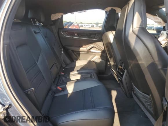 ✅ 2024 Porsche Cayenne Turbo GT • VIN: WP1BK2AY8RDA72569 • Lot: 58888924. Listed on Copart with Not provided. Free auction sales archive from the USA and detailed vehicle history report at DreamBid. Image 11.