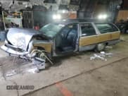 ✅ 1996 Buick Roadmaster Estate Collectors Edition • VIN: 1G4BR82P6TR414872 • Lot: 47975644. Wystawiony na Copart z przebiegiem Nie podano. Bezpłatny archiwum sprzedaży aukcyjnych z USA i szczegółowy raport historii pojazdu na DreamBid. Zdjęcie 1.