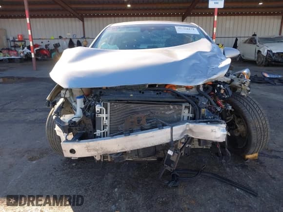 ✅ 2020 Hyundai Ioniq Limited • VIN: KMHC05LC7LU242938 • Lot: 40968871. Wystawiony na IAAI z przebiegiem 104 433 mil. Bezpłatny archiwum sprzedaży aukcyjnych z USA i szczegółowy raport historii pojazdu na DreamBid. Zdjęcie 6.