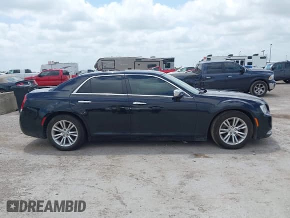✅ 2015 Chrysler 300 C • VIN: 2C3CCAEG7FH864293 • Lot: 42507625. Listed on IAAI with 160,529 mi. Free auction sales archive from the USA and detailed vehicle history report at DreamBid. Image 13.