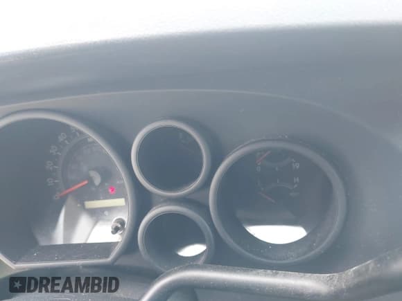 ✅ 2013 Toyota Tundra • VIN: 5TFRM5F16DX064615 • Lot: 42284401. Listed on IAAI with 181,573 mi. Free auction sales archive from the USA and detailed vehicle history report at DreamBid. Image 17.