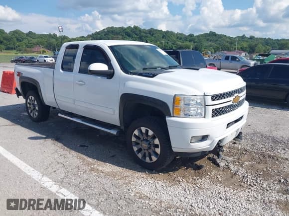 ✅ 2013 Chevrolet Silverado 3500HD Work Truck • VIN: 1GC2KYEG8DZ181745 • Lot: 42968414. Listed on IAAI with 421,104 mi. Free auction sales archive from the USA and detailed vehicle history report at DreamBid. Image 1.