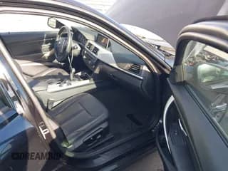 ✅ 2014 BMW 3 Series 320i xDrive • VIN: WBA3C3G56ENS71949 • Лот: 43370981. Опубликован ранее на IAAI с пробегом 97 622 миль. Бесплатный доступ к архиву аукционных продаж из США и подробный отчёт об истории автомобиля на DreamBid. Изображение 5.