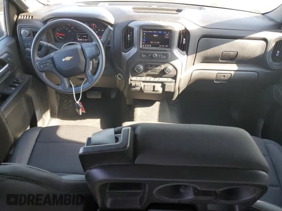 ✅ 2025 Chevrolet Silverado 2500HD Custom • VIN: 2GC4KME78S1106101 • Лот: 81983295. Опубликован ранее на Copart с пробегом 7 201 миль. Бесплатный доступ к архиву аукционных продаж из США и подробный отчёт об истории автомобиля на DreamBid. Изображение 8.