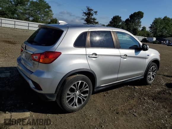 2019 Mitsubishi Outlander ES с VIN JA4AR3AU5KU028198, выставлен на аукционе Copart как лот 71694985 с пробегом 59 165 миль миль и Списание • Salvage title. История ставок и продаж доступна на DreamBid. Изображение 3.