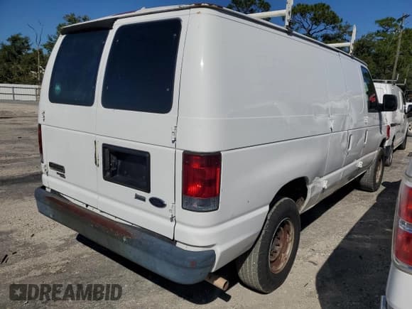 ✅ 2012 Ford Econoline Cargo Recreational • VIN: 1FTNE2EW2CDA96856 • Lot: 87408295. Wystawiony na Copart z przebiegiem 228 397 mil. Bezpłatny archiwum sprzedaży aukcyjnych z USA i szczegółowy raport historii pojazdu na DreamBid. Zdjęcie 3.