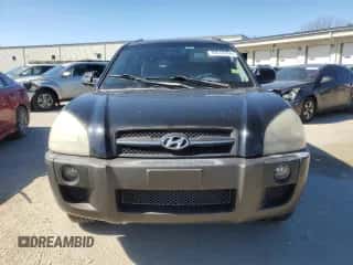 2005 Hyundai Tucson GLS z VIN KM8JN12D25U093398, wystawiony jako Copart lot #75510154 z przebiegiem 195 678 mil mil oraz Szkoda całkowita • Salvage title. Historia ofert i sprzedaży dostępna na DreamBid. Obrazek 5.